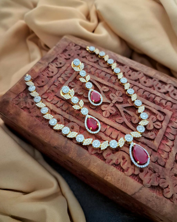 Top 10 Tips for Caring for Your Jewelry Pieces | Riansh Store