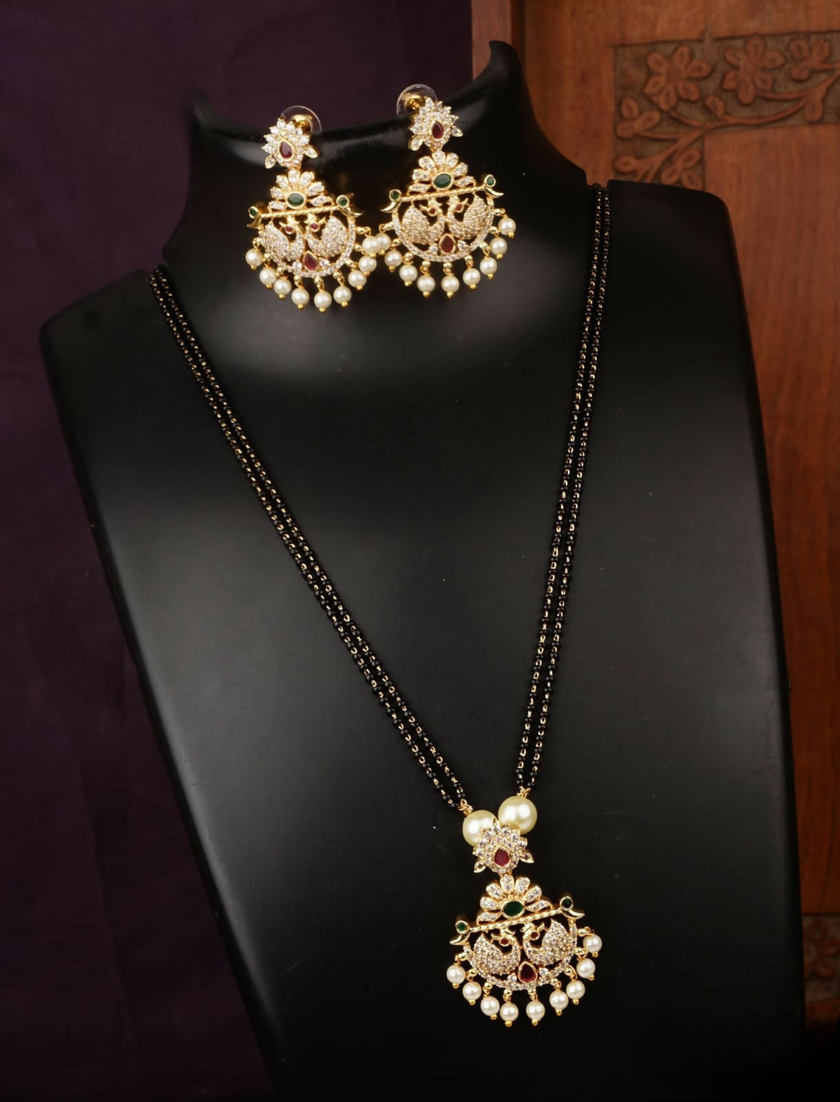 Black Beaded Gold Finish Jewellery Set