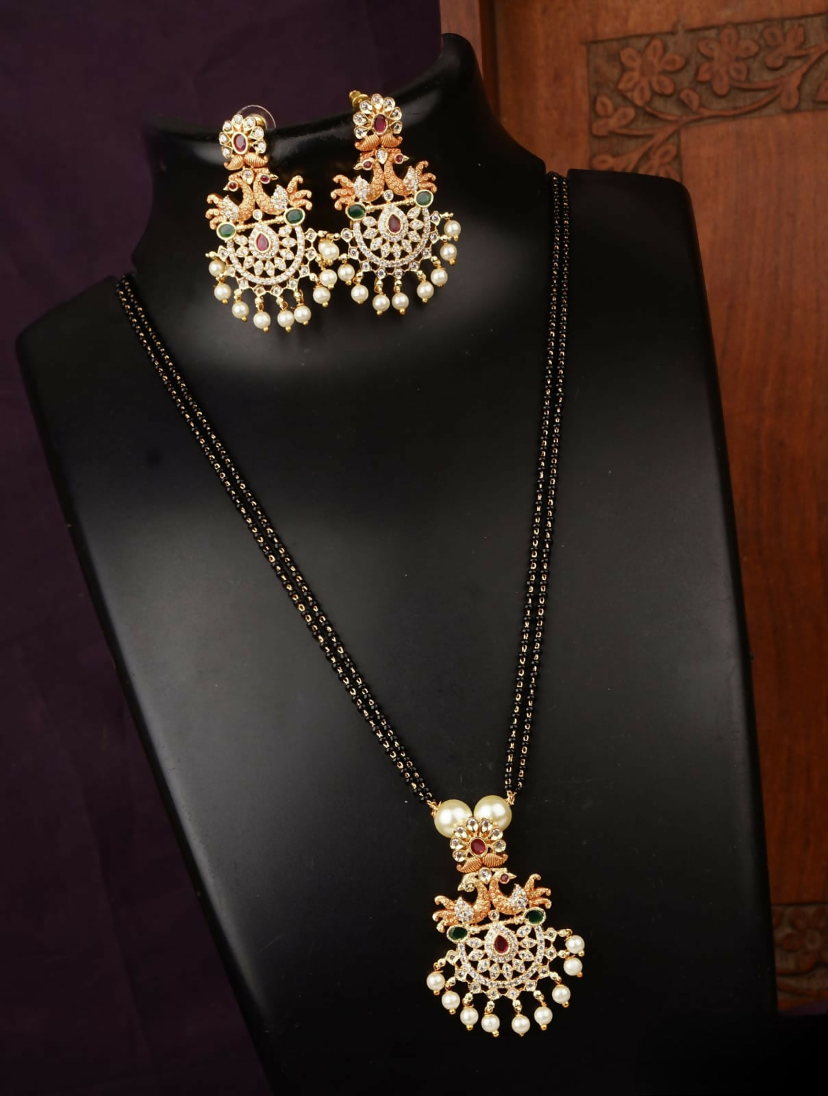 Black Beaded Gold Finish Jewellery Set