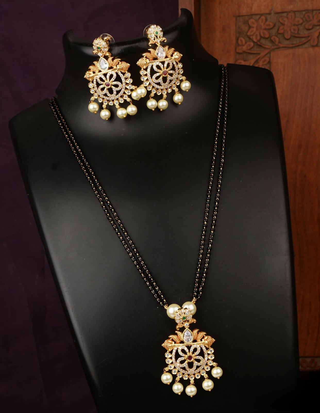 Black Beaded Gold Finish Jewellery Set