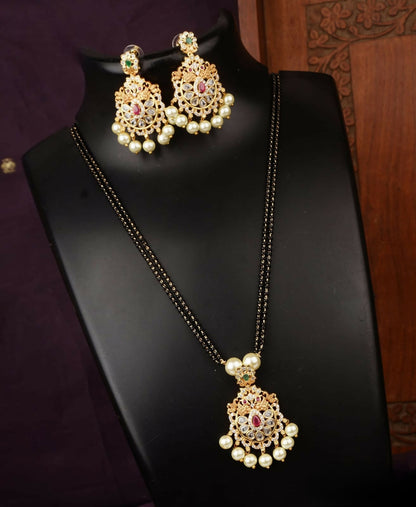 Black Beaded Gold Finish Jewellery Set