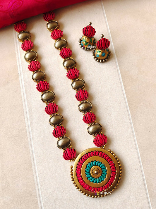 Red and Golden Radiant Terracotta Jewellery Set