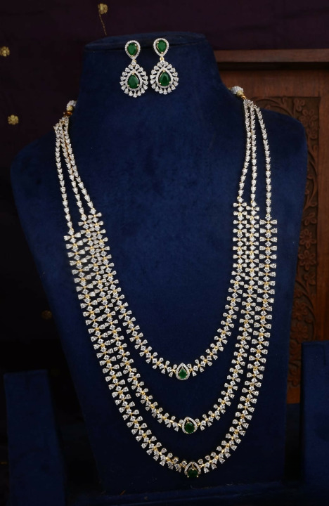 Three Layered Diamond Finish Necklace Set
