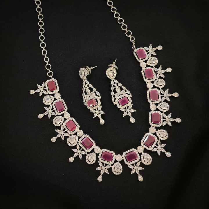 Magenta Diamond Necklace Set