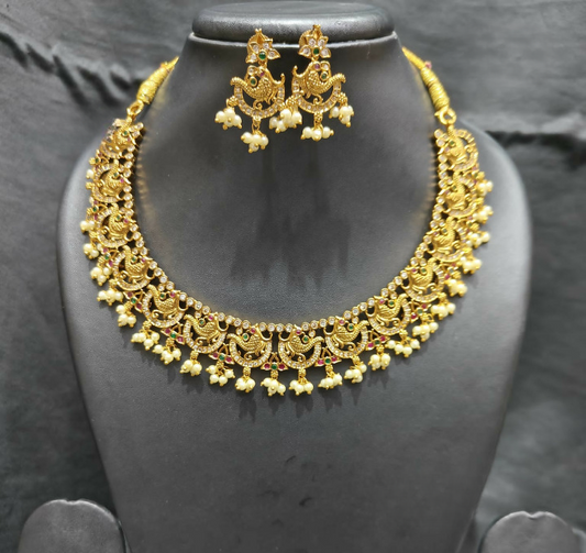 Golden Elegance Necklace Set