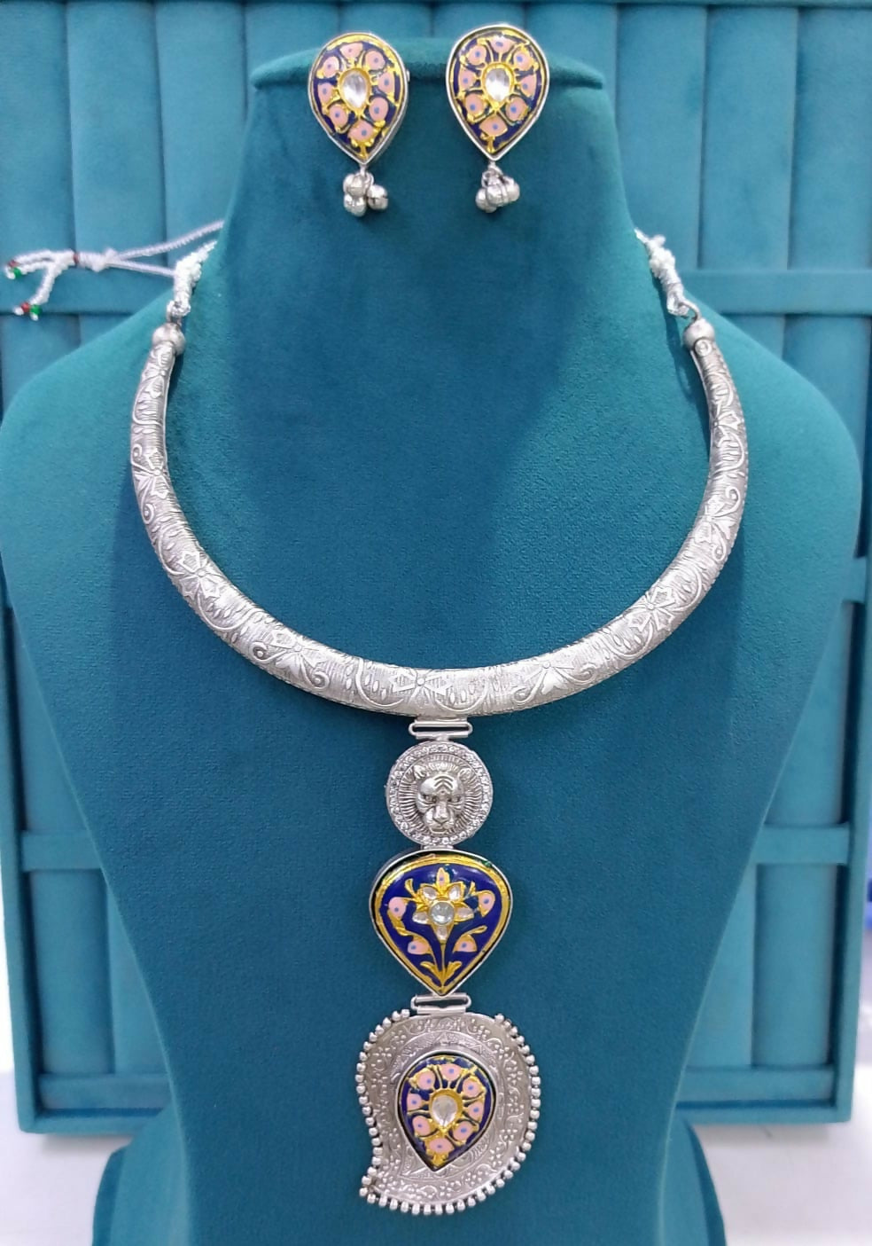 American Diamond Hasli Necklace Set