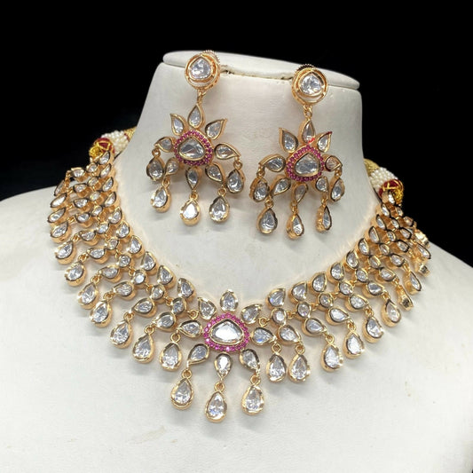 Exquisite Kundan Necklace Set