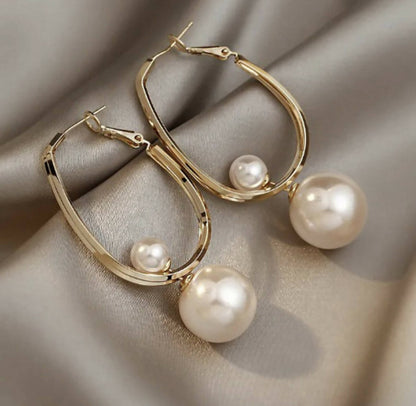 Oval Pearl Earrings
