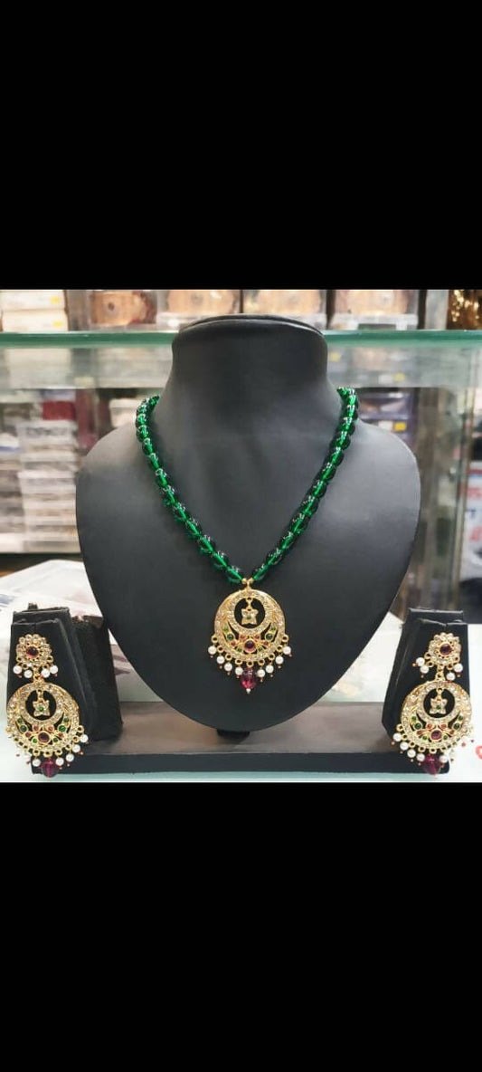 Rajwadi Green Beads Jadau Pendant Set