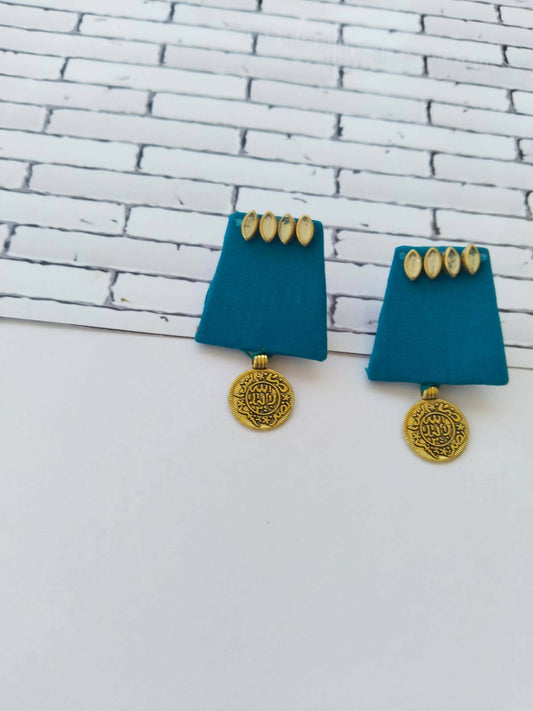 Kundan Simple Golden Coin Studs Earrings Blue
