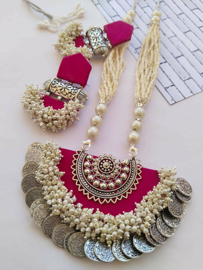 Pink necklace set