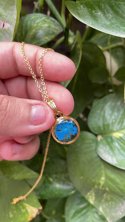 blue flower pendant