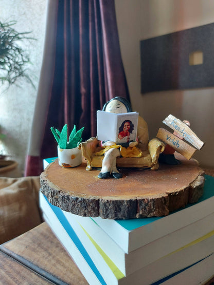 Reader girl custom miniature table top for readers | Gender customisation available