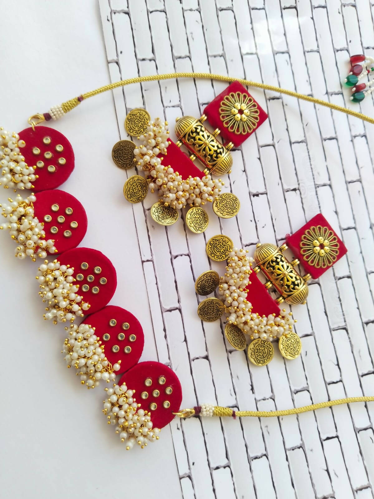 Red Golden Choker and Earrings Set