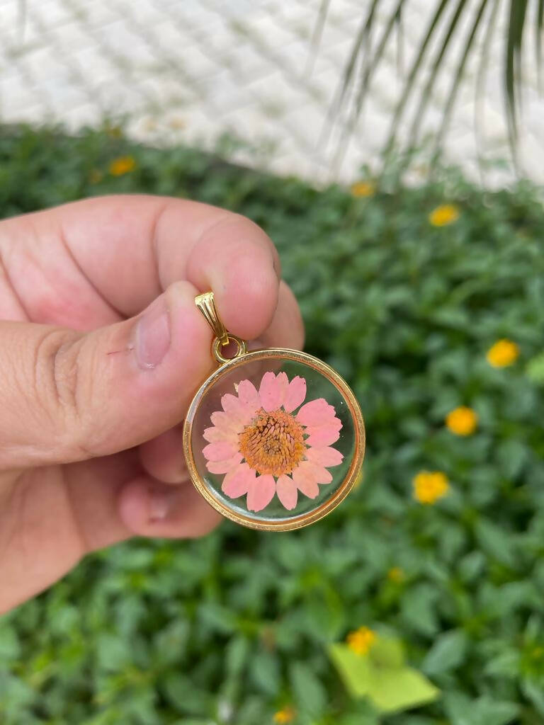 Buy Gold Daisy Flower Necklace For Women - Brantashop