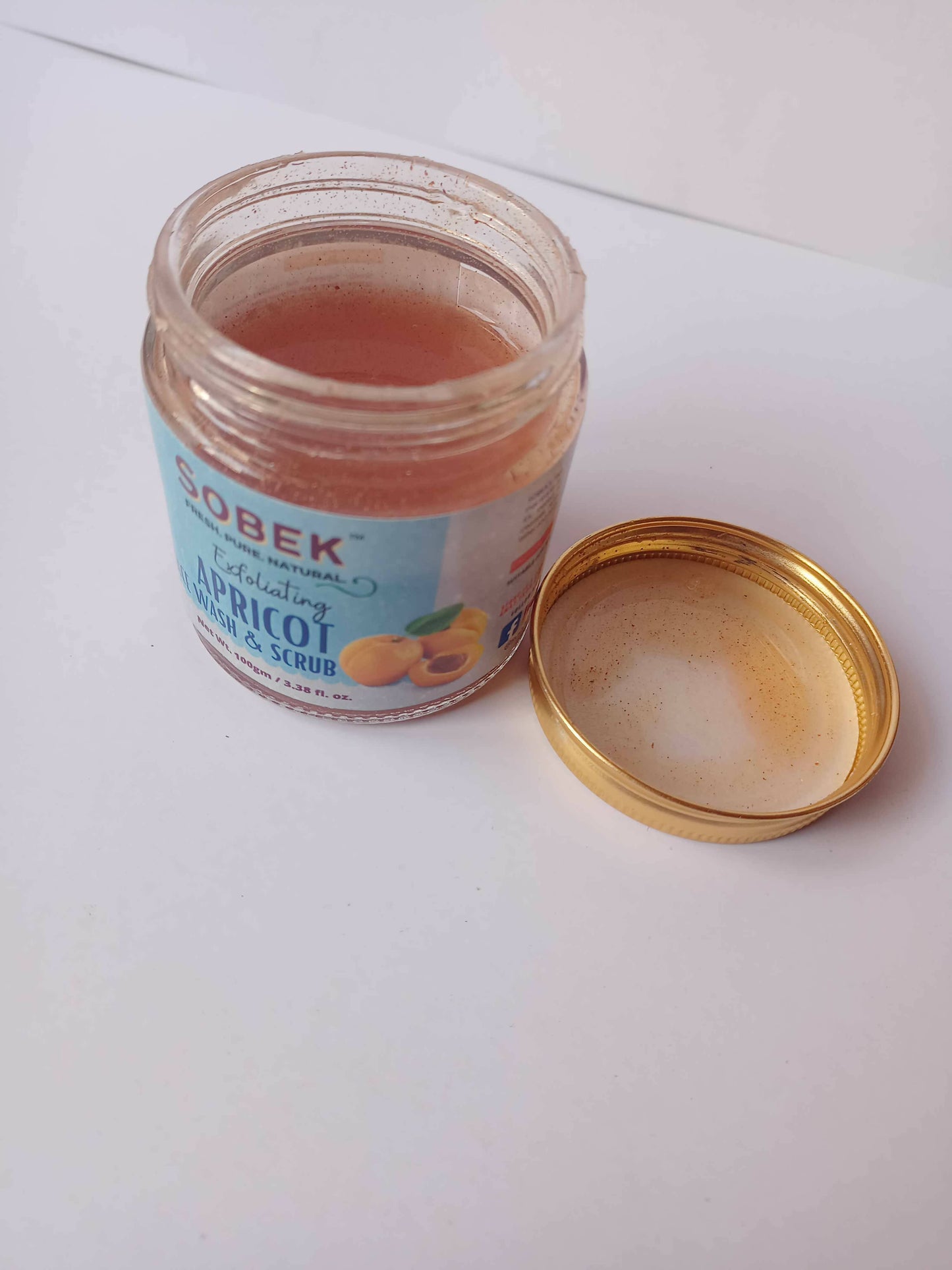 Sobek Naturals Apricot and almond exfoliating facewash | No SLS and paraben