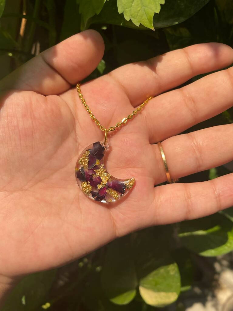 Glow in the dark - Hollow Moon Pendant Necklace – Introvert Palace