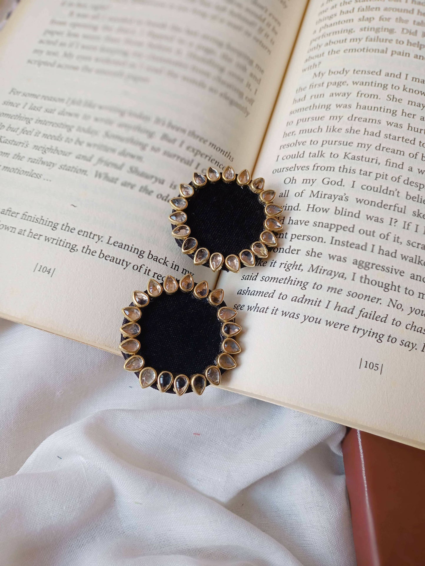 black kundan earrings
