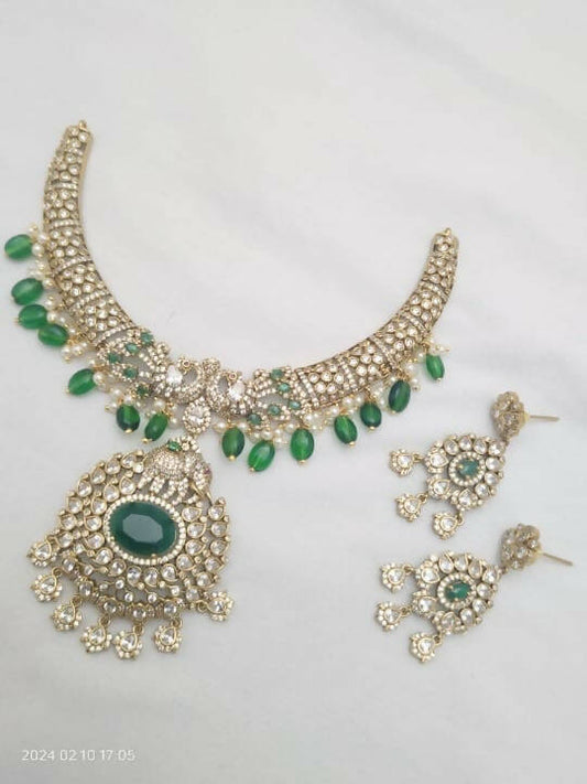 Elegant Green Zirconia Necklace Set